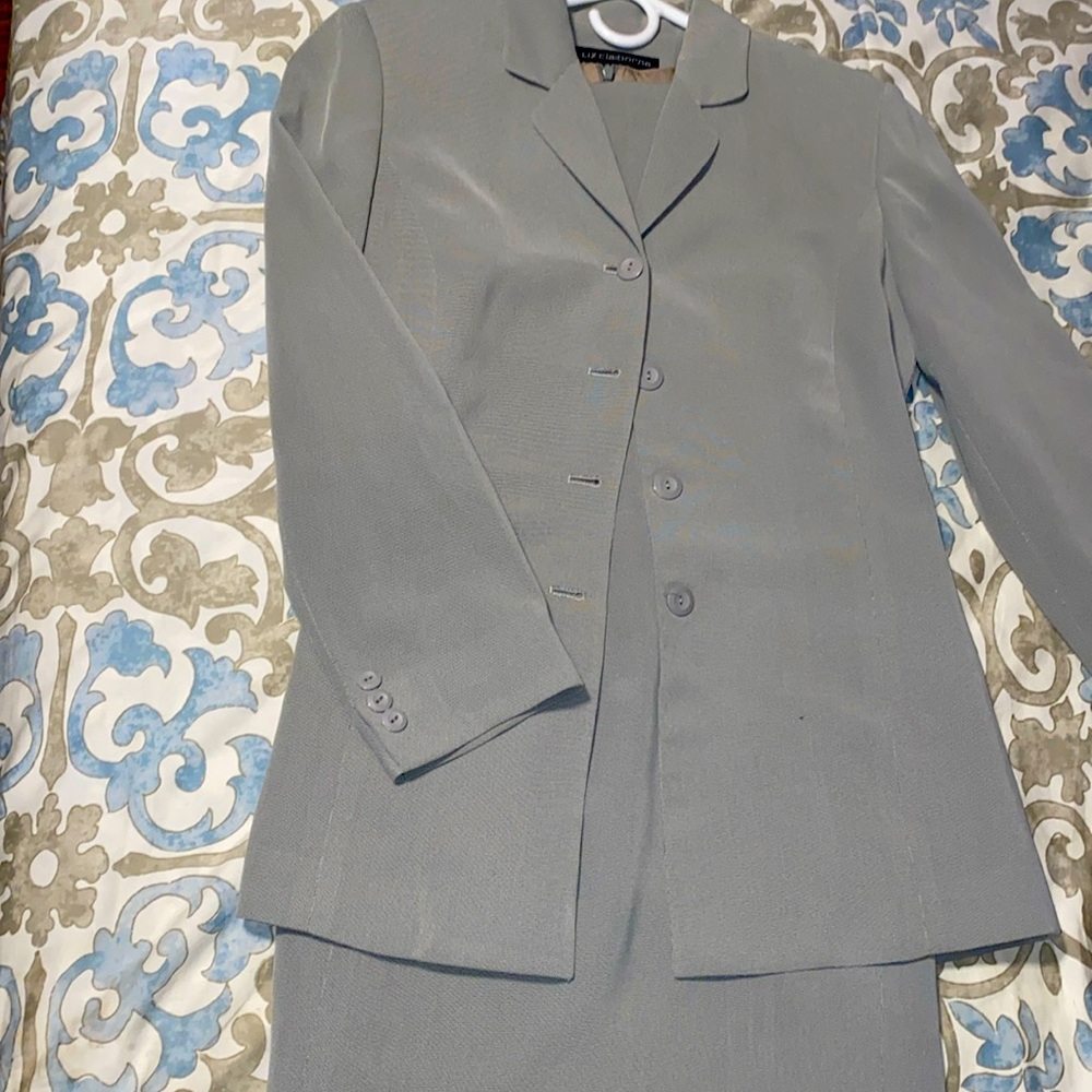 Liz Claiborne Collection, 2pc. dress and jacket, color gray, size 6